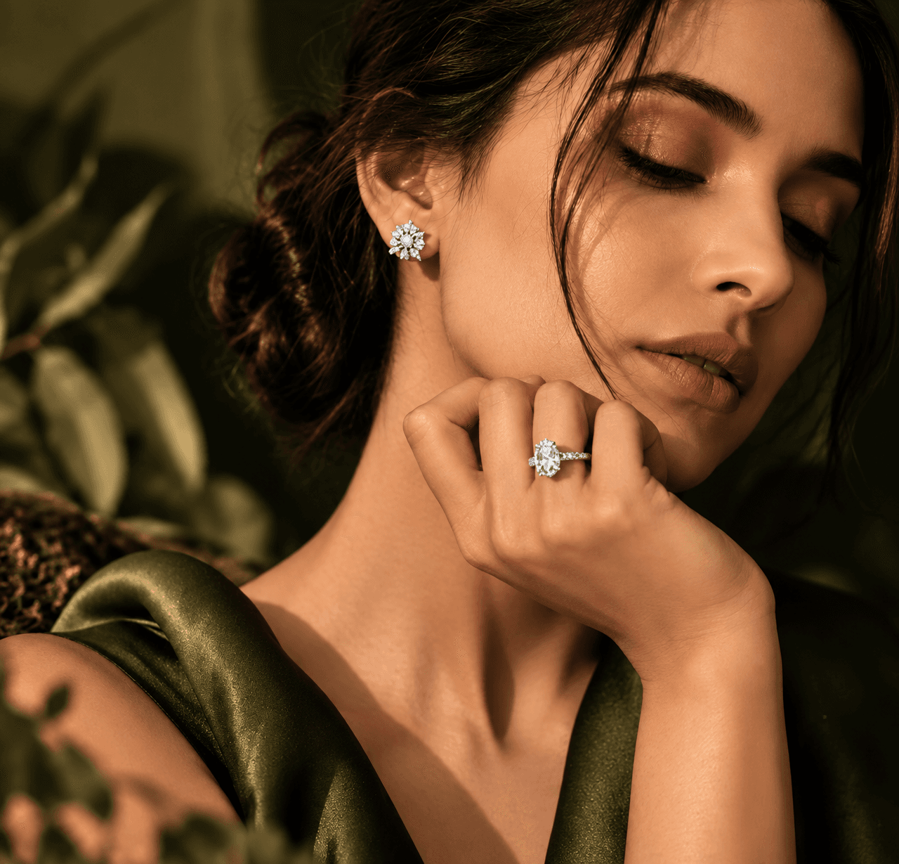 Woman wearing Ophira lab-grown diamond jewellery